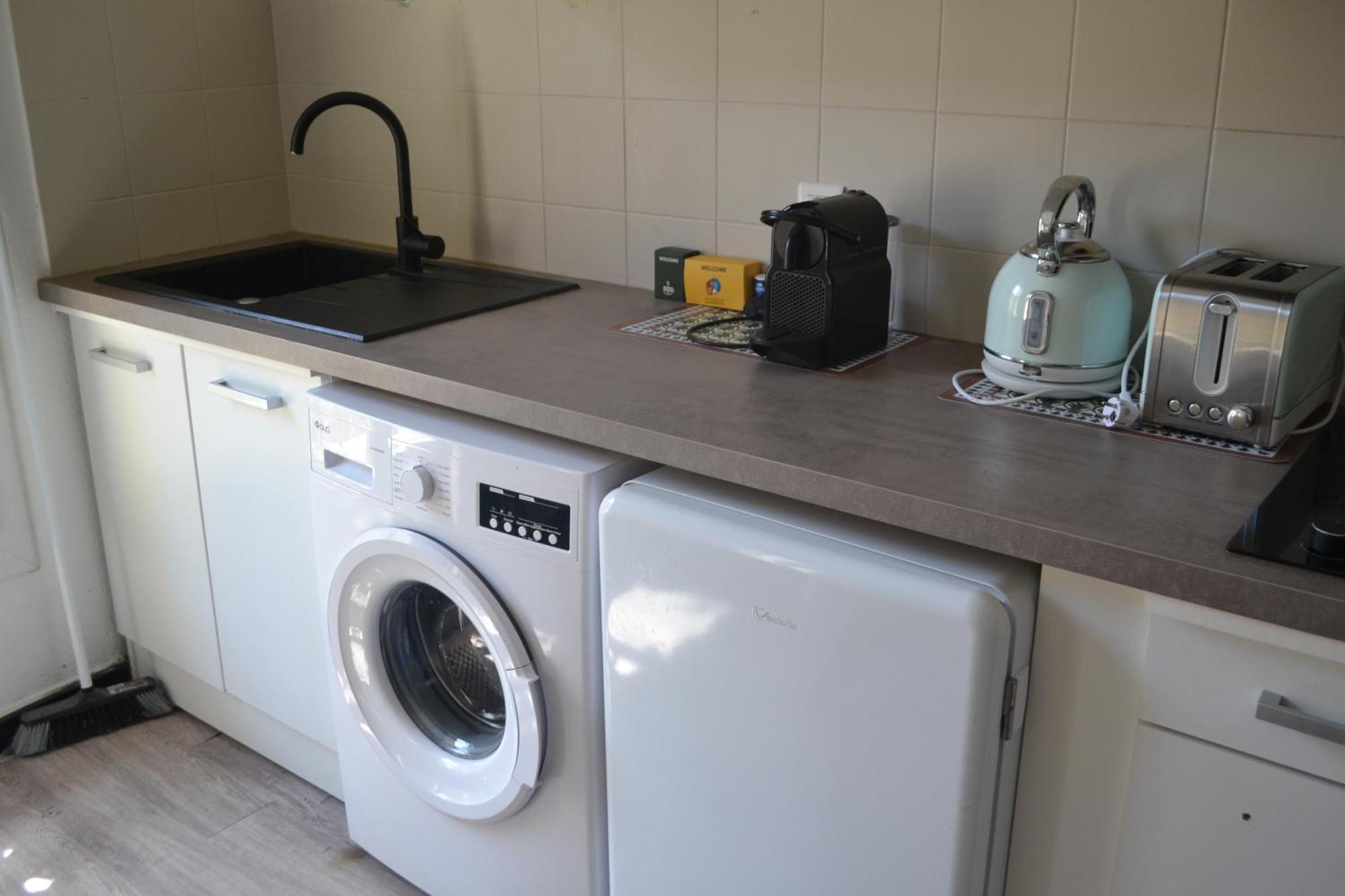 Appartamento L Atelier De La Sorgue LʼIsle-sur-la-Sorgue Esterno foto